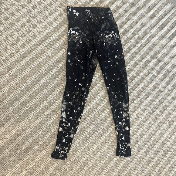 Niyama Sol Pants - Niyama Sol Black and White Celestial Leggings
